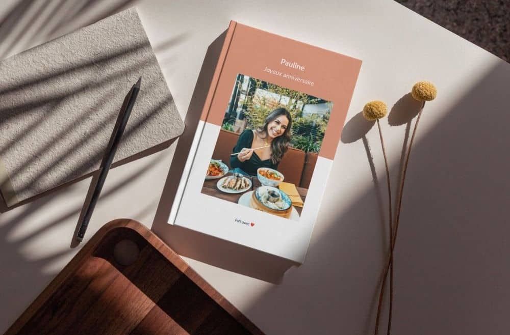 Album photo collaboratif Uunni avec pages de photos et messages des proches